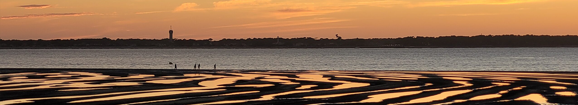 Coucher de soleil sur l'estuaire de la Gironde – ESTEY mode éco-responsable entre vignes et océan